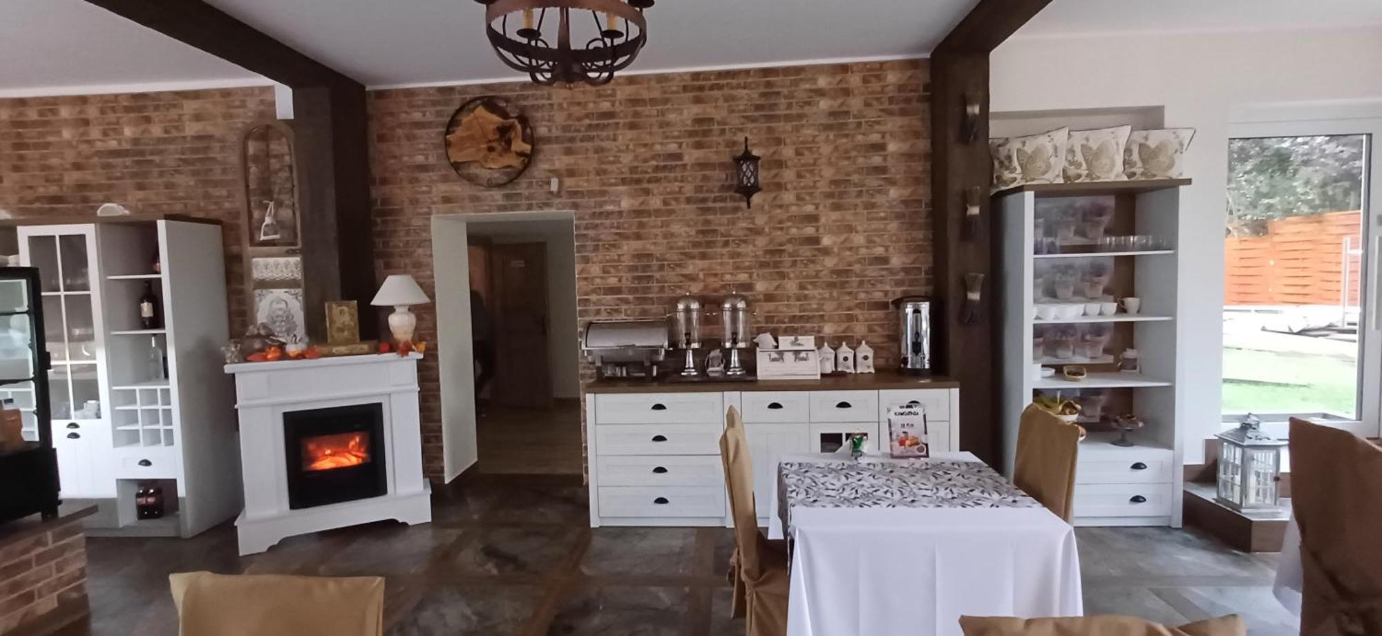 Apartamenty Crystal تشيخوتشينيك المظهر الخارجي الصورة